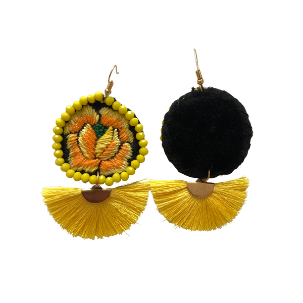 Aretes de flor Istmeña bordada a mano (amarillo)