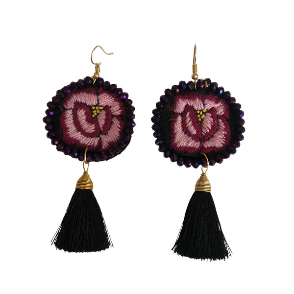 Aretes de flor Istmeña bordada a mano (violeta)