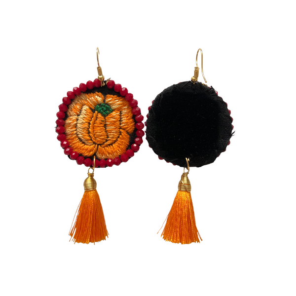 Aretes de flor Istmeña bordada a mano (naranja)